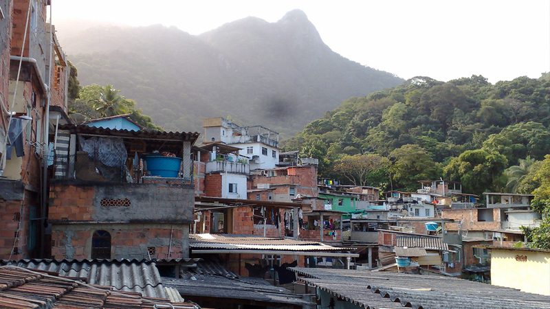 moral-dillemas-travel---paula-le-dieu