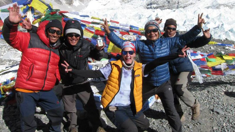 Everest-group-trip---sarah-alexander-2