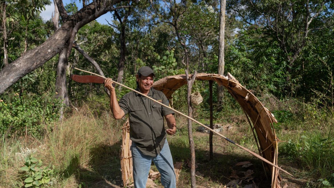 Aboriginal man Mooks demonstrating how to use a spear in Rossville, Queensland