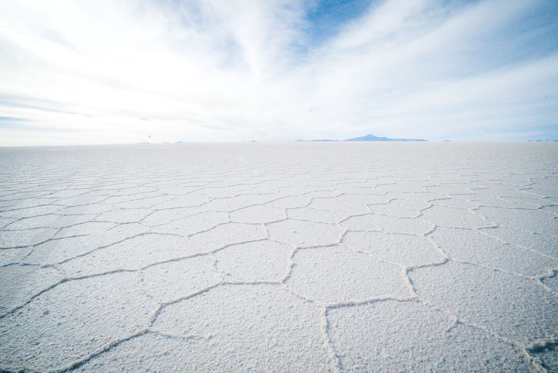 Salt patterns at salar de uyuni, bolivia